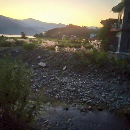 Bishnu Homestay Pokhara Ngoại thất bức ảnh