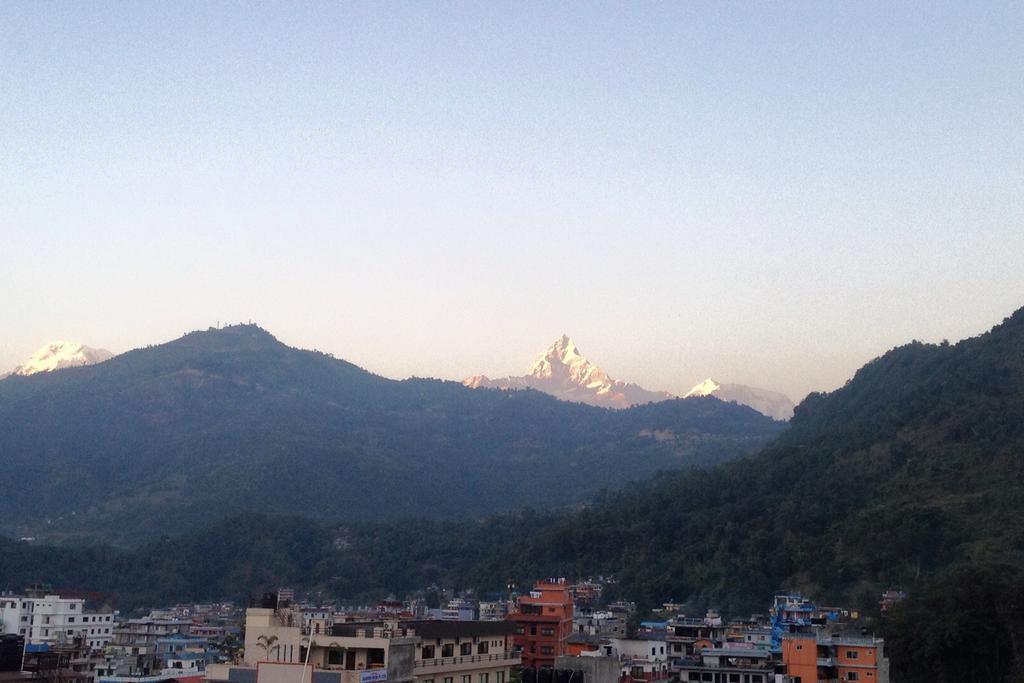 Bishnu Homestay Pokhara Ngoại thất bức ảnh