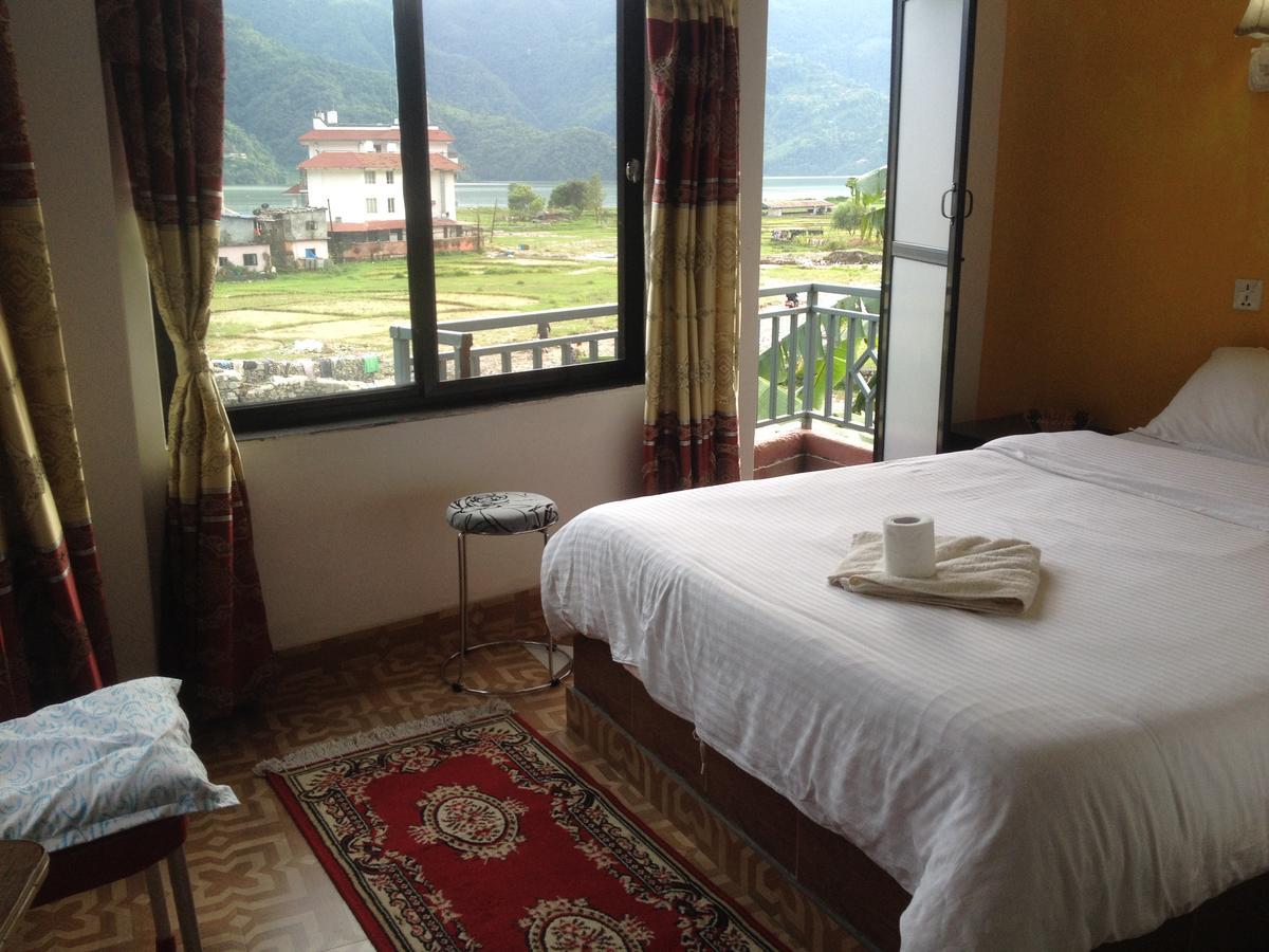 Bishnu Homestay Pokhara Ngoại thất bức ảnh